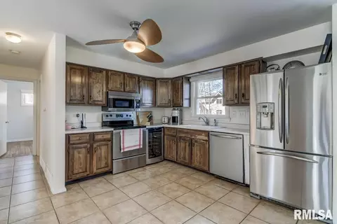 5 Pickering Ln, Springfield, IL 62712 photo 9