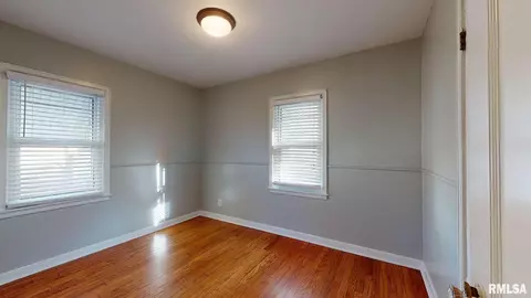 2604 S 4th St, Springfield, IL 62703 photo 7