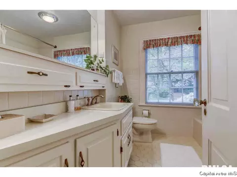 2001 Illini Rd, Springfield, IL 62704 photo 29
