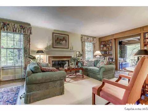 2001 Illini Rd, Springfield, IL 62704 photo 5