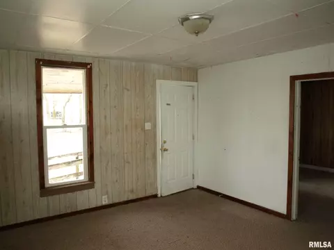 308 E Adams St, Abingdon, IL 61410 photo 6