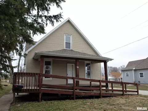 308 E Adams St, Abingdon, IL 61410 photo 2