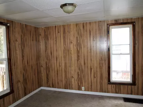 308 E Adams St, Abingdon, IL 61410 photo 8