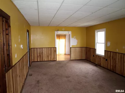 310 E Adams St, Abingdon, IL 61410 photo 6