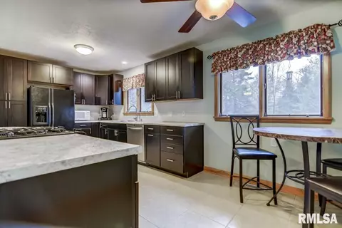 177 Circle Dr, Springfield, IL 62703 photo 9
