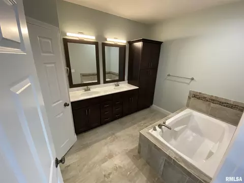 4613 Innis Brook Dr, Springfield, IL 62711 photo 12
