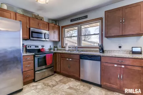 72 Locksley Ln, Springfield, IL 62704 photo 4