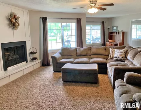 4 Acadia Ct, Springfield, IL 62712 photo 10