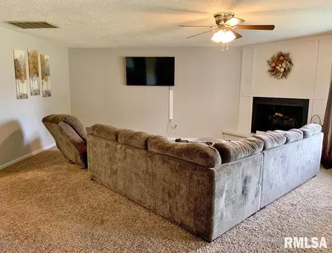 4 Acadia Ct, Springfield, IL 62712 photo 8