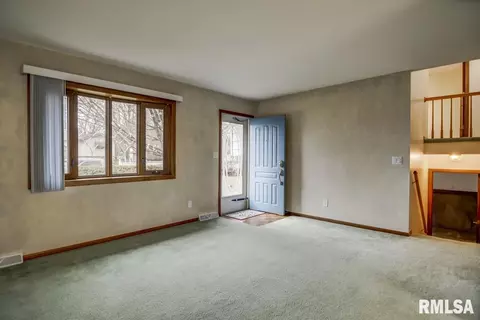 40 Cheyenne Dr, Springfield, IL 62711 photo 3