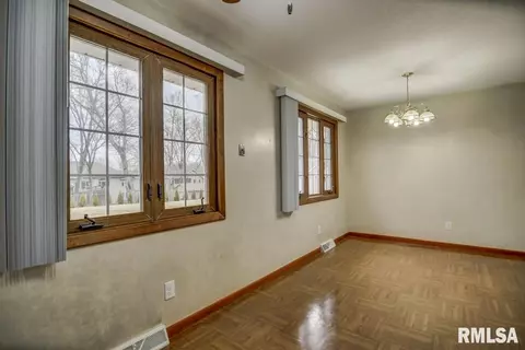 40 Cheyenne Dr, Springfield, IL 62711 photo 8