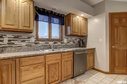 3505 Aberdeen Ct, Springfield, IL 62704 photo 13