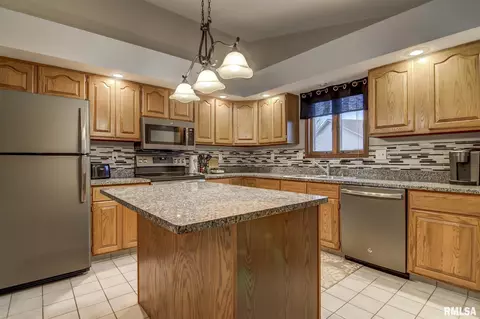 3505 Aberdeen Ct, Springfield, IL 62704 photo 10