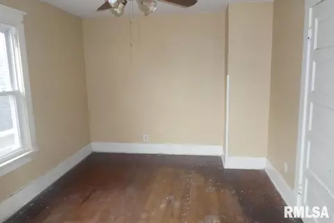 1146 N 2nd St, Springfield, IL 62702 photo 15