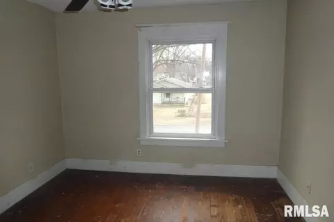 1146 N 2nd St, Springfield, IL 62702 photo 18