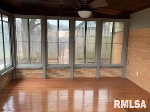 2305 Blackhawk Rd, Springfield, IL 62702 photo 6