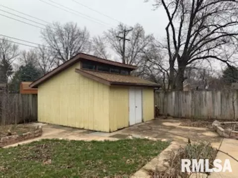 2305 Blackhawk Rd, Springfield, IL 62702 photo 10