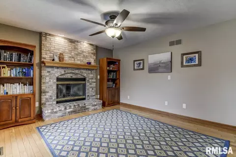 2312 Mallard Pointe Ct, Springfield, IL 62712 photo 20