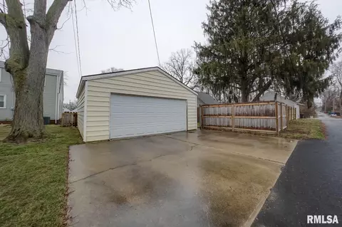 2410 S 7th St, Springfield, IL 62703 photo 28