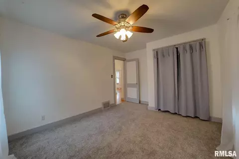 2410 S 7th St, Springfield, IL 62703 photo 11