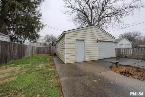 2410 S 7th St, Springfield, IL 62703 photo 29