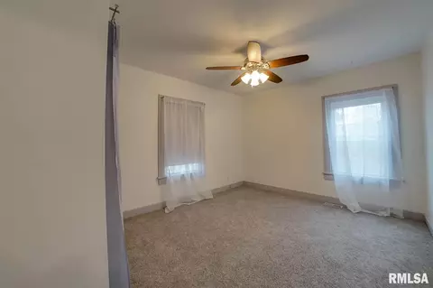 2410 S 7th St, Springfield, IL 62703 photo 13