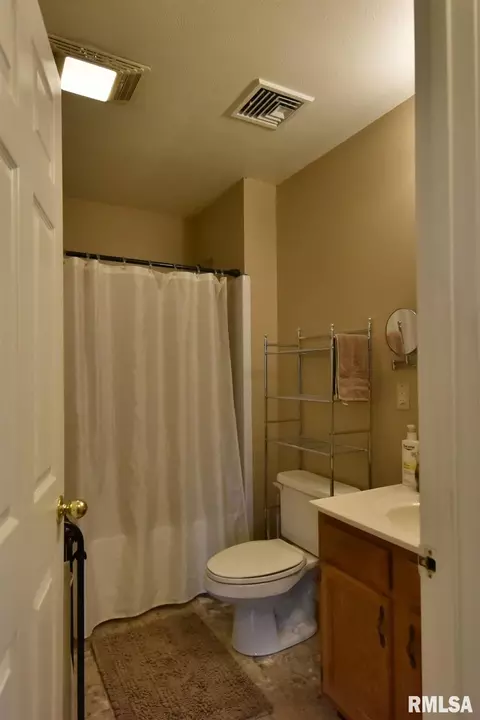 1504 E Reynolds St, Springfield, IL 62702 photo 21