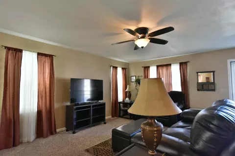 1504 E Reynolds St, Springfield, IL 62702 photo 6