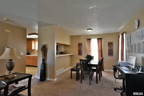 1504 E Reynolds St, Springfield, IL 62702 photo 7