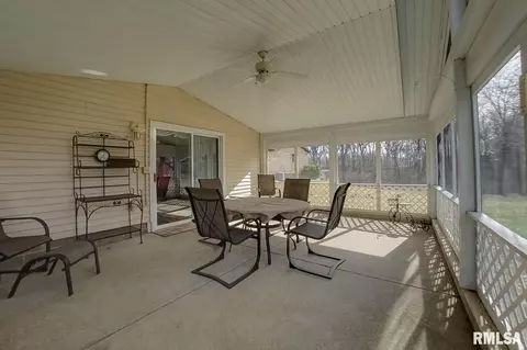 2704 Arrowhead Dr, Springfield, IL 62702 photo 39
