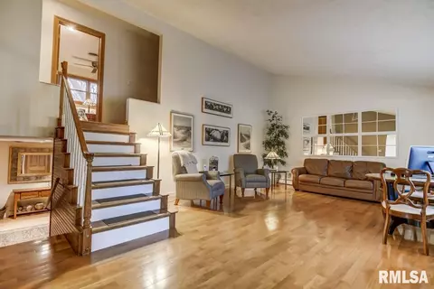 2429 Churchill Rd, Springfield, IL 62702 photo 6