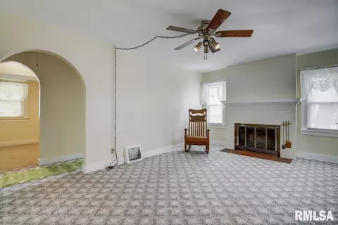 632 E Main St, Rochester, IL 62563 photo 6