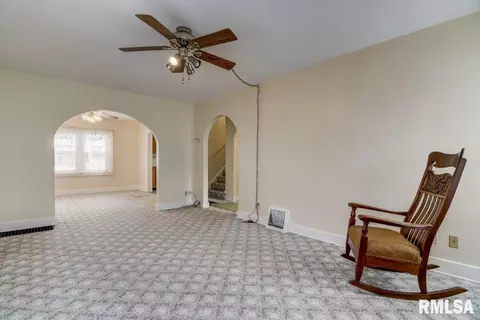 632 E Main St, Rochester, IL 62563 photo 8