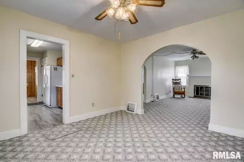 632 E Main St, Rochester, IL 62563 photo 10