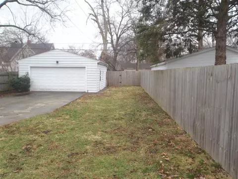 1408 W Edwards St, Springfield, IL 62704 photo 12