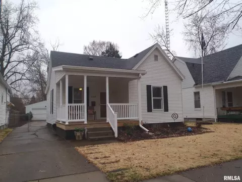 1408 W Edwards St, Springfield, IL 62704 photo 1