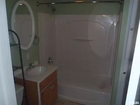 1408 W Edwards St, Springfield, IL 62704 photo 7