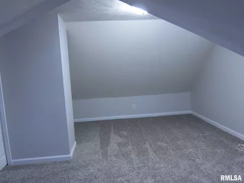 1921 N 22nd St, Springfield, IL 62702 photo 8