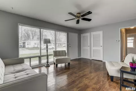 2625 Kent Dr, Springfield, IL 62703 photo 4