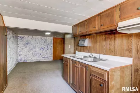 519 E Ash St, Springfield, IL 62703 photo 30