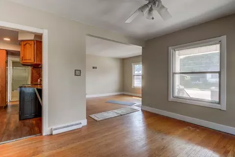 519 E Ash St, Springfield, IL 62703 photo 11