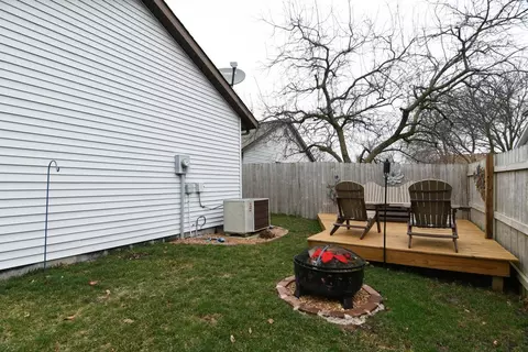 2100 Brook Mill Ct, Springfield, IL 62704 photo 24