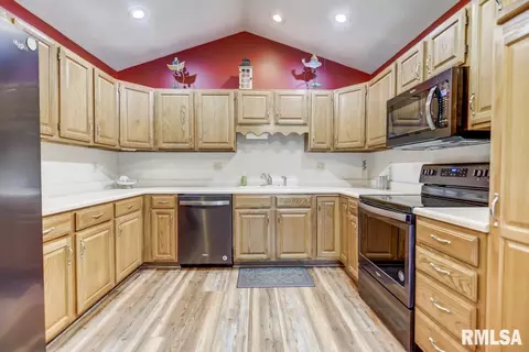 2100 Brook Mill Ct, Springfield, IL 62704 photo 11