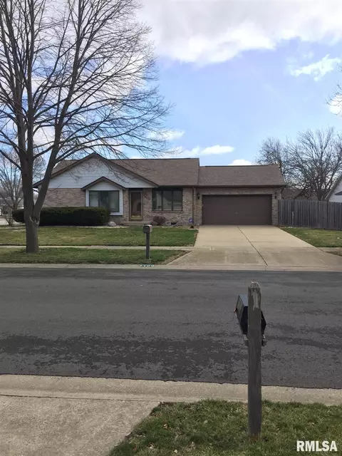 2100 Brook Mill Ct, Springfield, IL 62704 photo 1