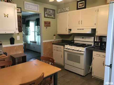 1804 E Black Ave, Springfield, IL 62702 photo 8