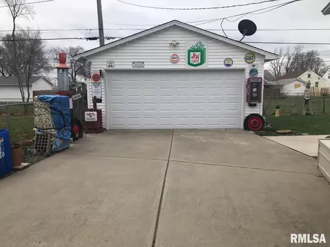 1804 E Black Ave, Springfield, IL 62702 photo 4