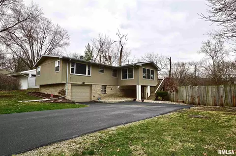 81 Meadowlark Ln, Springfield, IL 62702 photo 2