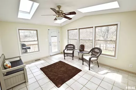 81 Meadowlark Ln, Springfield, IL 62702 photo 6