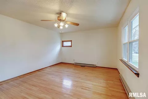 2723 Cardigan Dr, Springfield, IL 62702 photo 5