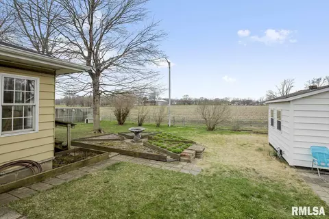 501 Rainbow Dr, Athens, IL 62613 photo 22